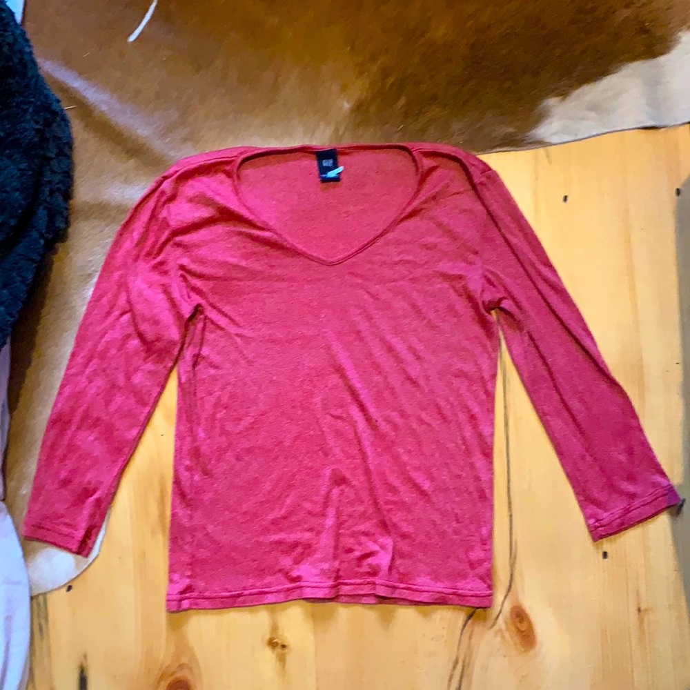 Long sleeve gap shirt